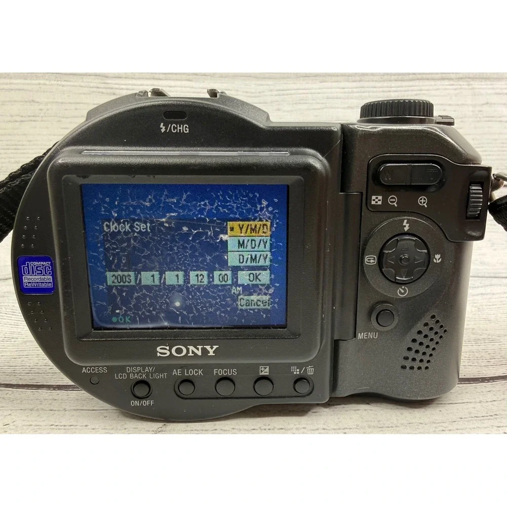 Sony CD Mavica 5MP‎ Digital Camera w/ 3x Optical Zoom MVC-CD500 Disc Error Read